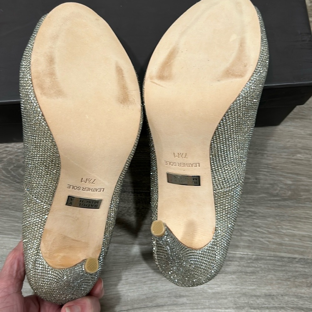 New Badgley Mischka Kassidy 11 pumps - Picture 9 of 12